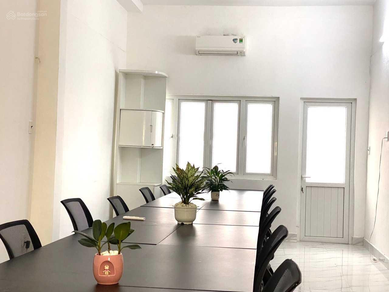 CHo thuê NC HXT (225/x) Đường Nguyễn Đình Chiểu, Phường 5, Quận 3.